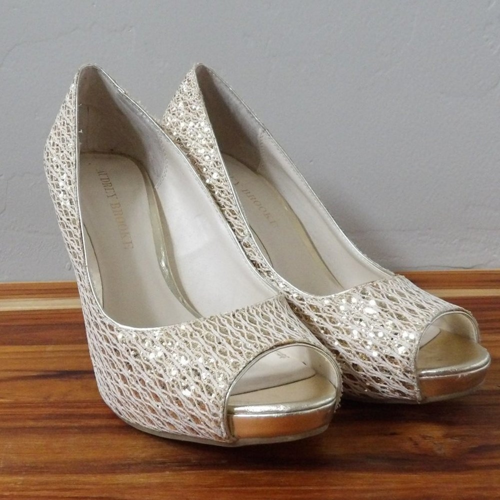 Audrey Brooke Peep Toe Pumps Womens 7.5 Gold Sequin Mesh Platform High Heels